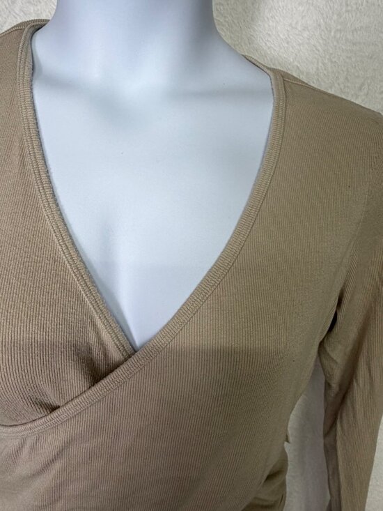Lululemon Wrap-Front Ribbed Long-Sleeve Top tan cropped size small *no tags - Picture 4 of 12